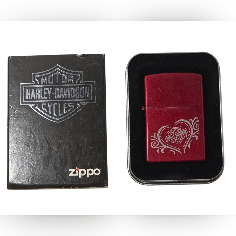 Harley-Davidson Zippo Harley Heart Red